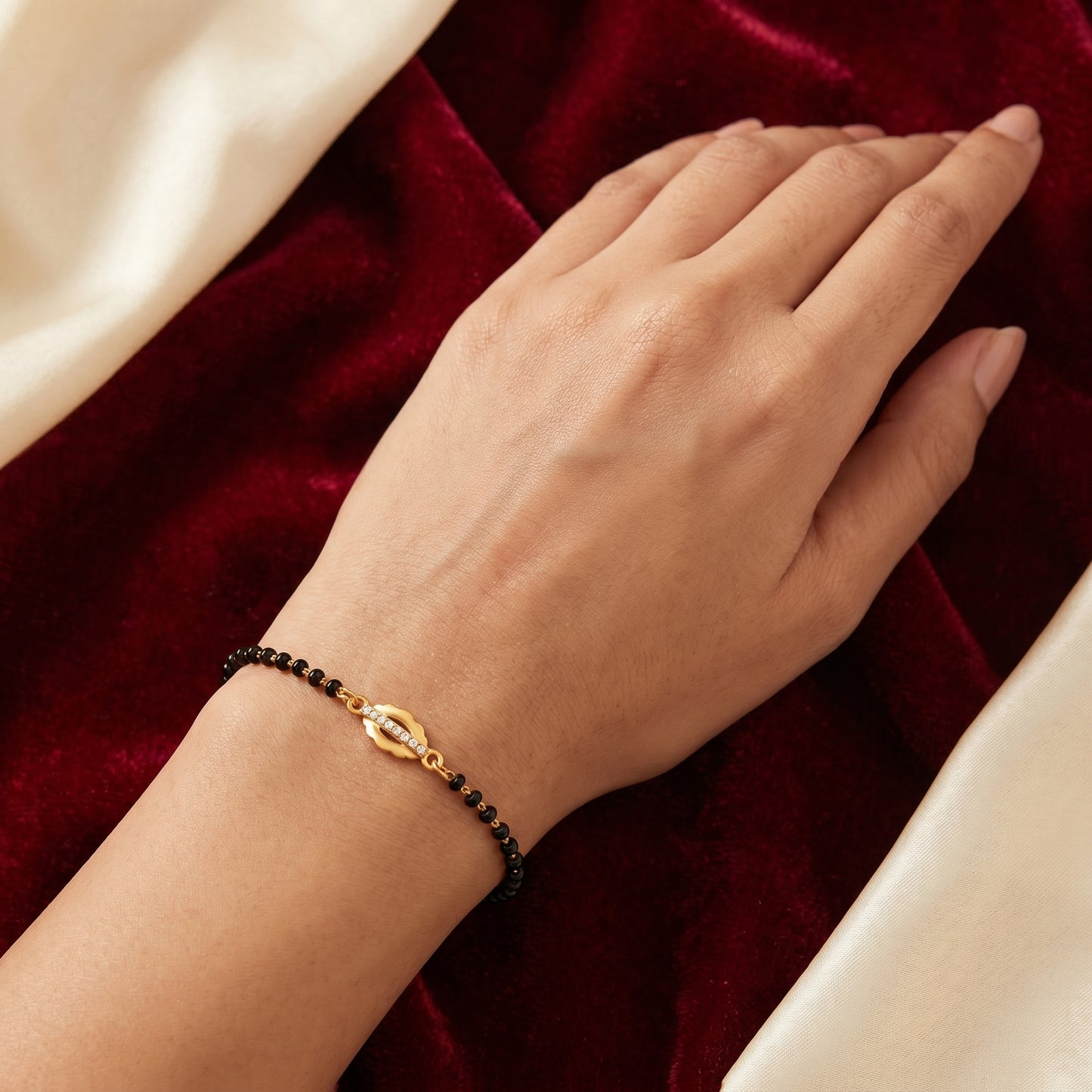 Aariva Oval Mangalsutra Bracelet