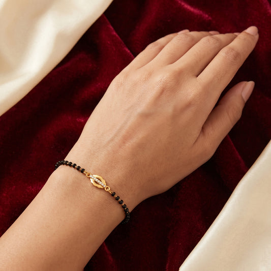 Aariva Oval Mangalsutra Bracelet
